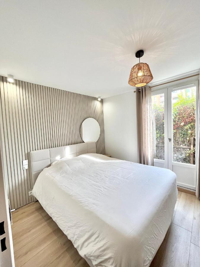 Magnifique 2 Chambres Terrasse Et Parking แซ็ง-ทรอเป ภายนอก รูปภาพ
