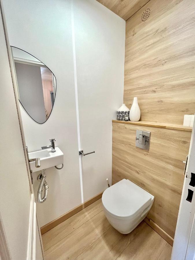 Magnifique 2 Chambres Terrasse Et Parking แซ็ง-ทรอเป ภายนอก รูปภาพ